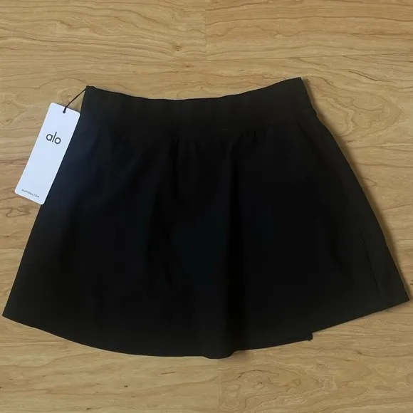 Alosoft Backspin Skirt Black Woman’s Size XS NWT