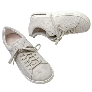 Bend Suede Embossed