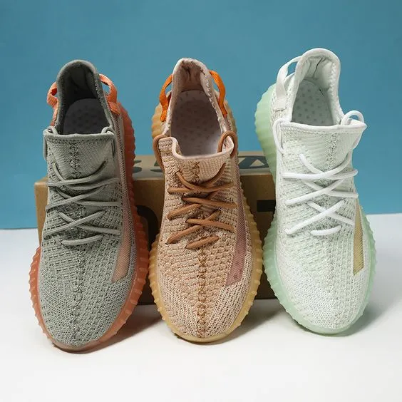 Couples FlyKnit Breathable Sneaker Shoes