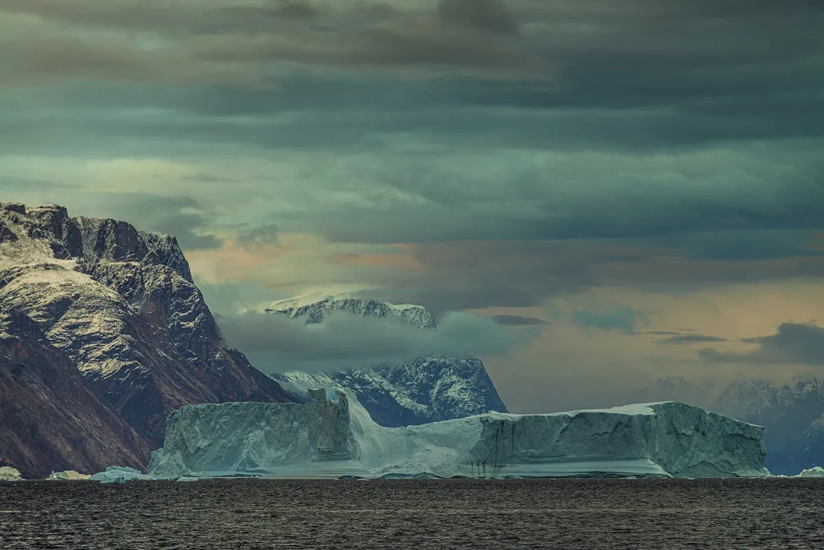 Gestalten - Voyages - Sidetracked Beyond