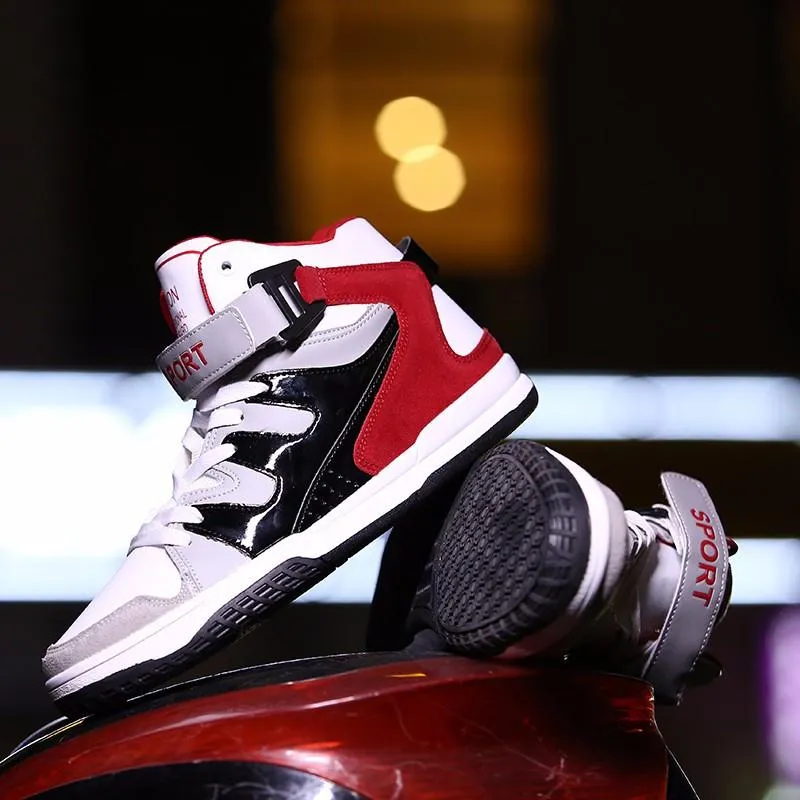 High-top B-Ball Shoes