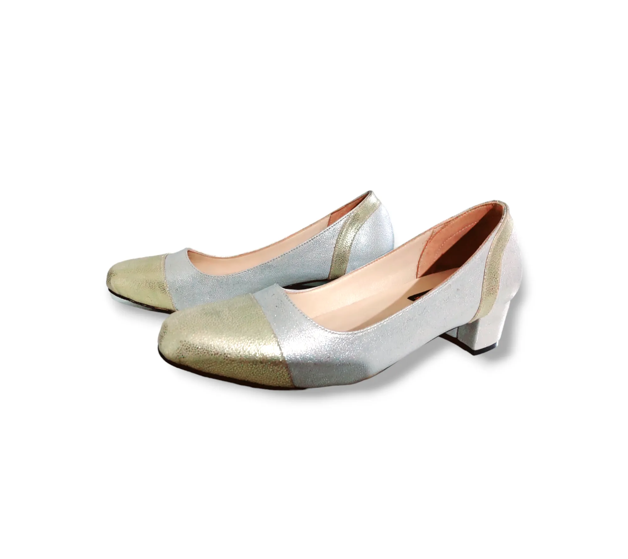 Ladies leather court shoe LS16
