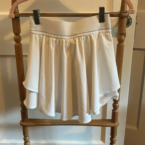 Lululemon White Women's Double Lined Tennis Skirt court revival