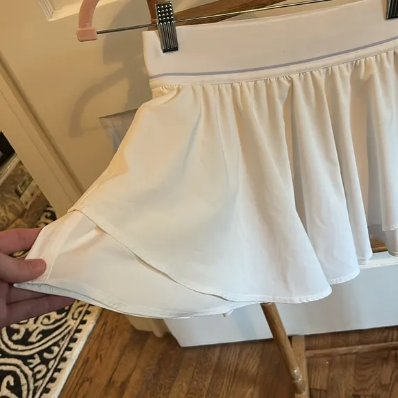 Lululemon White Women's Double Lined Tennis Skirt court revival