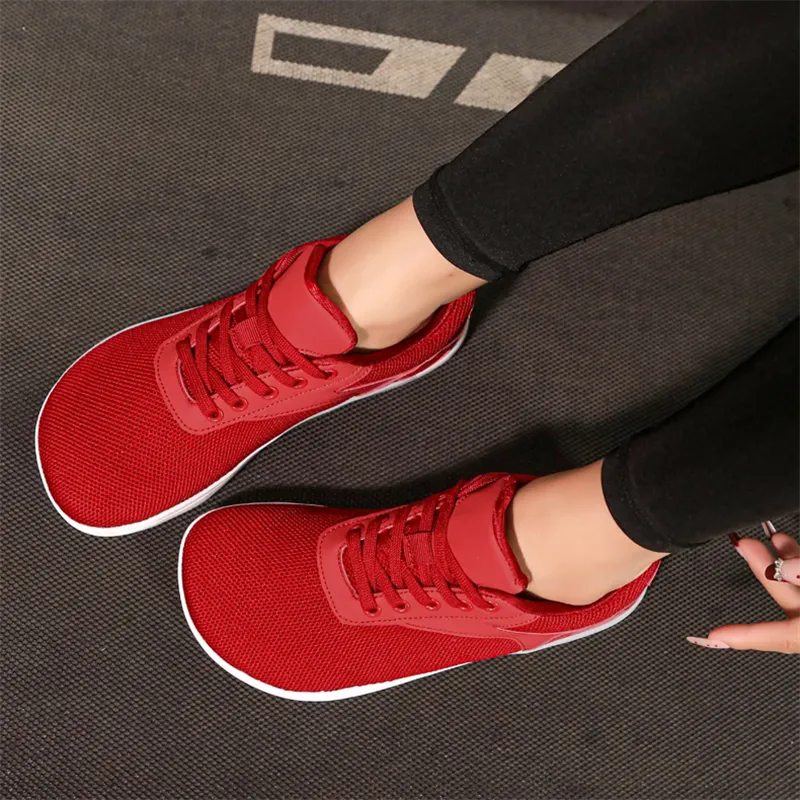 Male Sporty Breathable Anti-skid Cushioning Sneakers