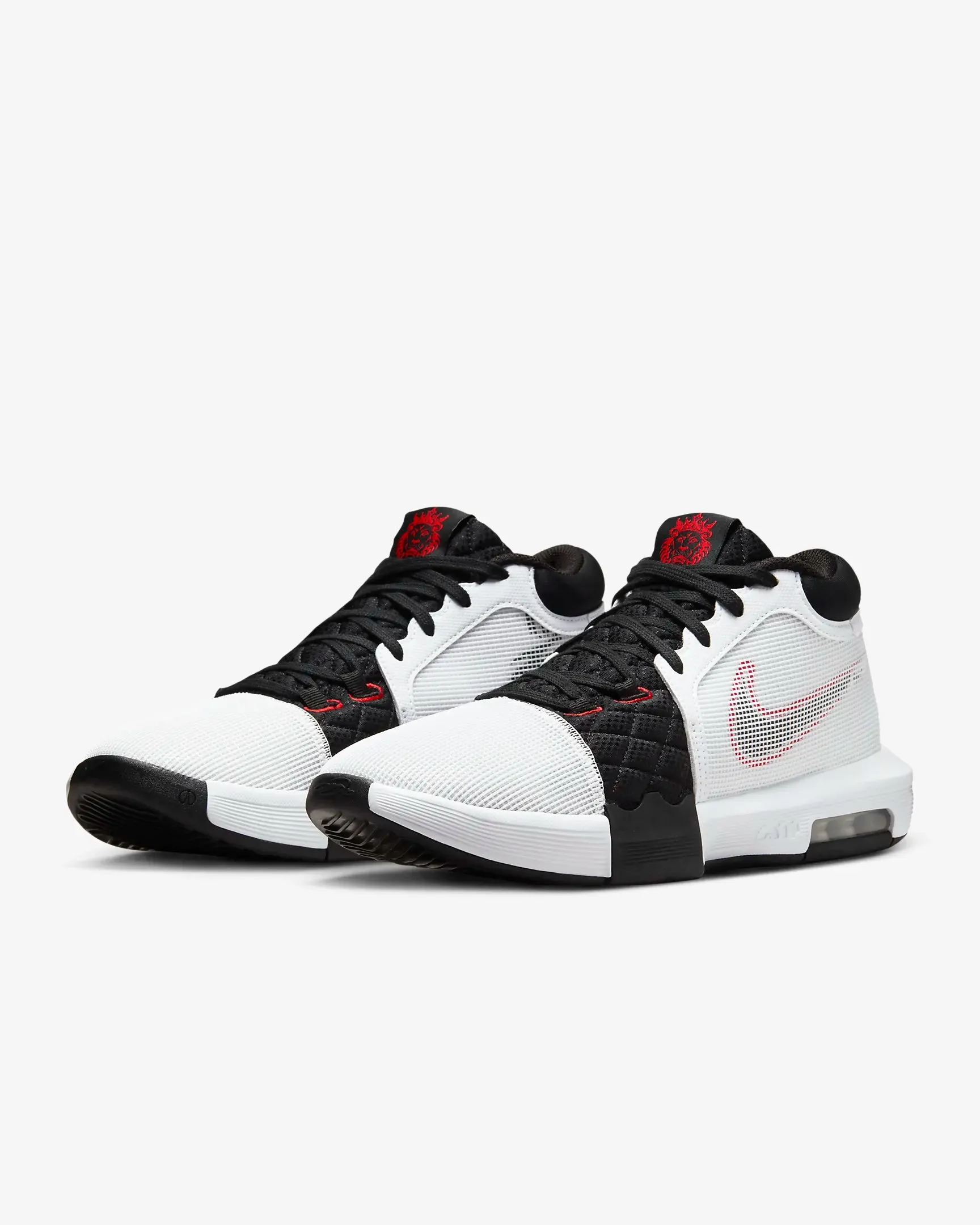 Men's LeBron Witness 8 Basketball Shoes