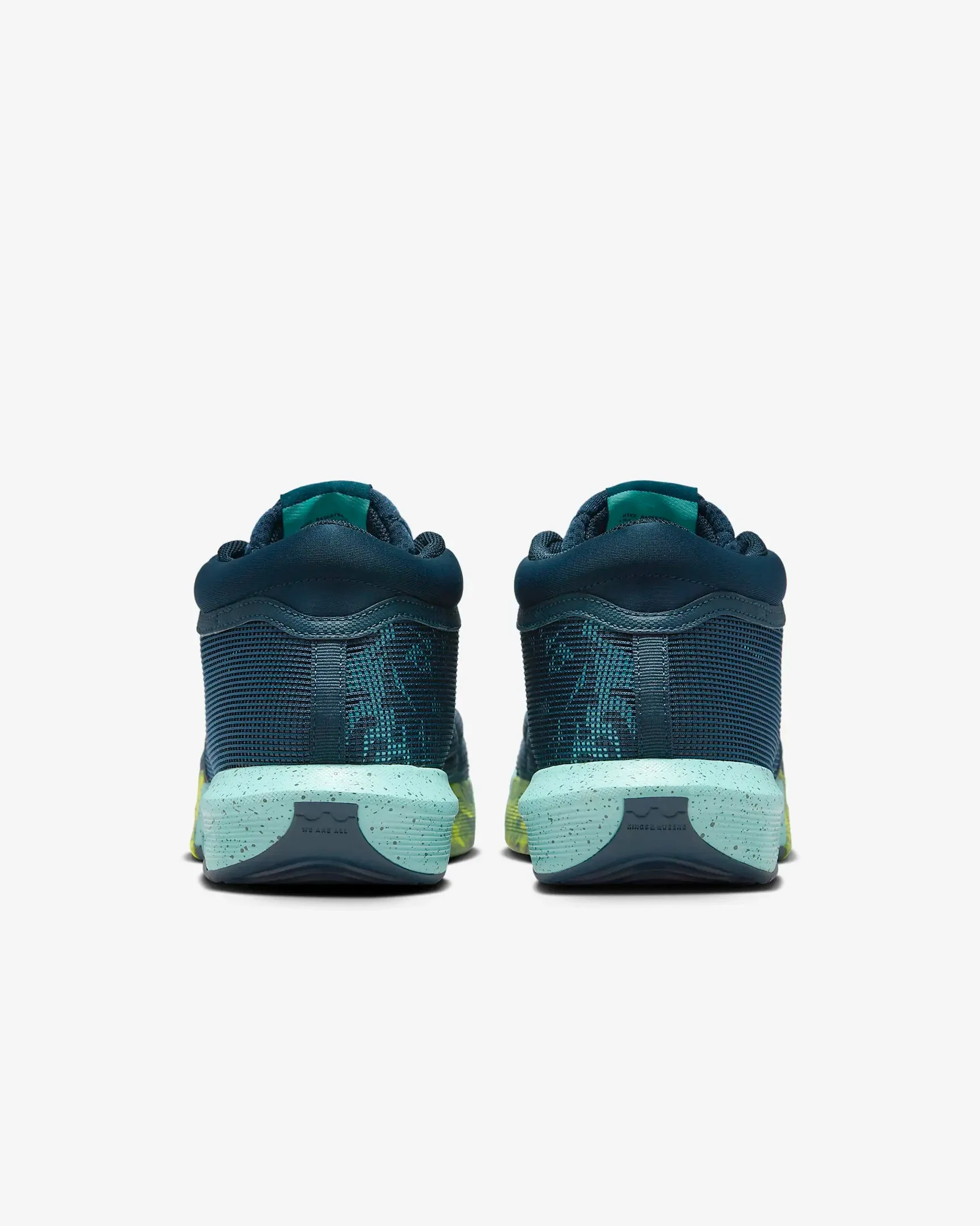 Men's LeBron Witness 8 Basketball Shoes