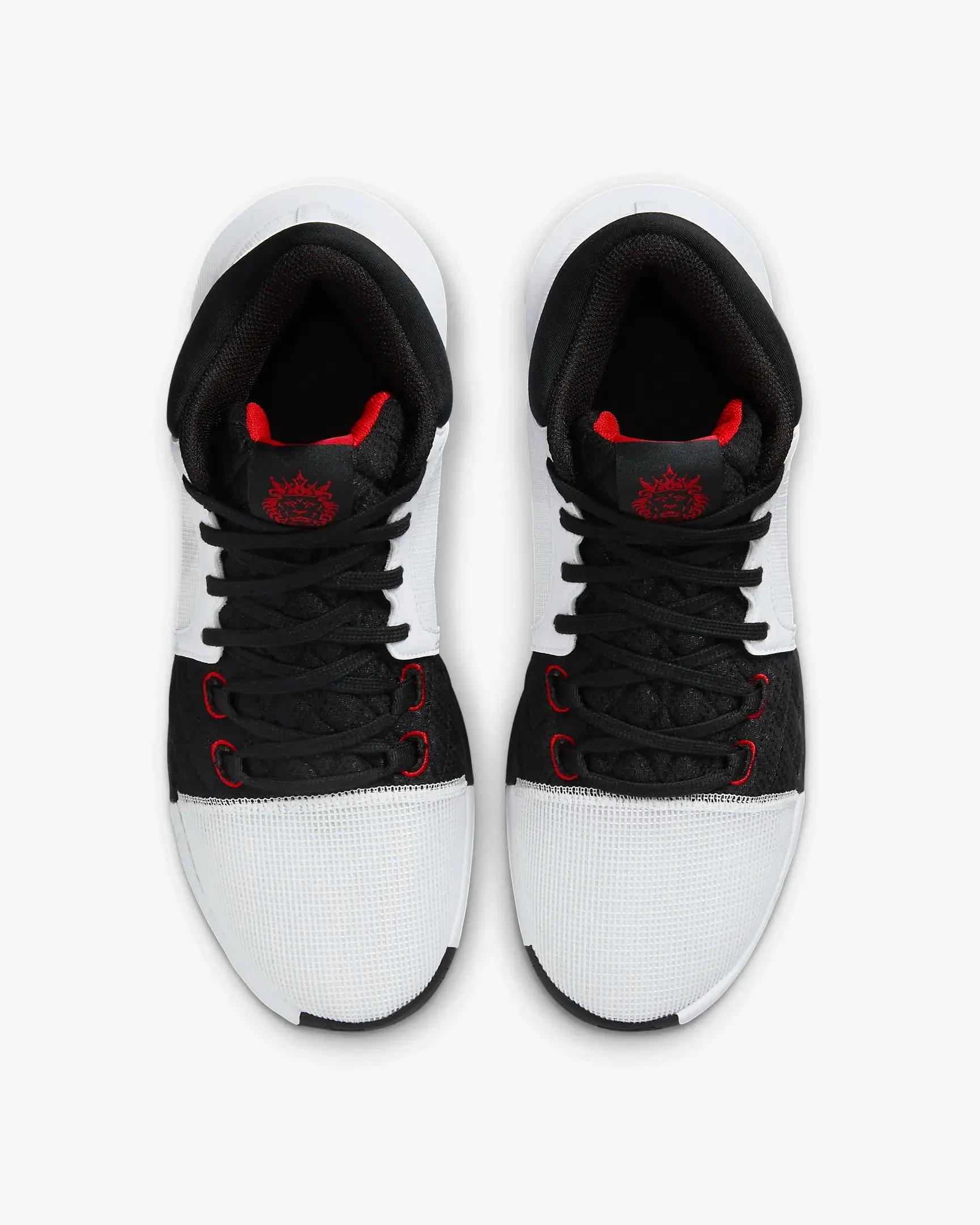 Men's LeBron Witness 8 Basketball Shoes