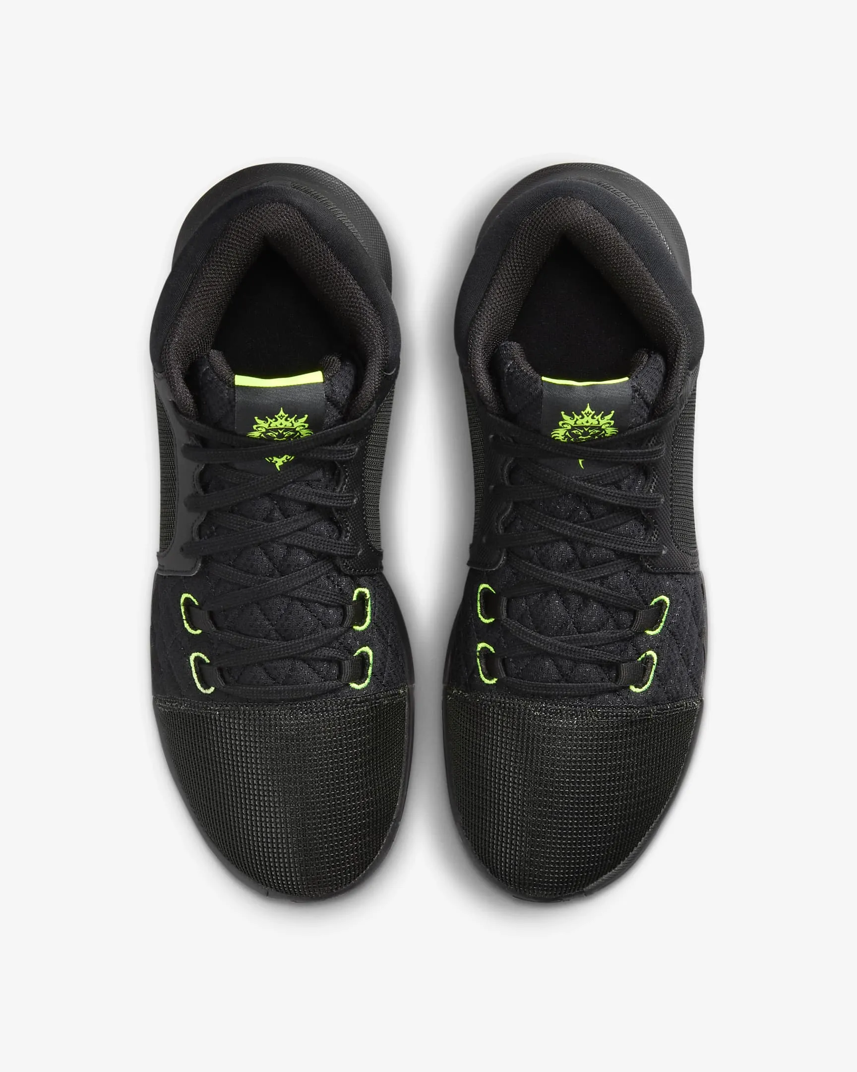 Men's LeBron Witness 8 Basketball Shoes