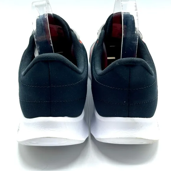 New Balance Dynasoft 068 V1 Running Shoe