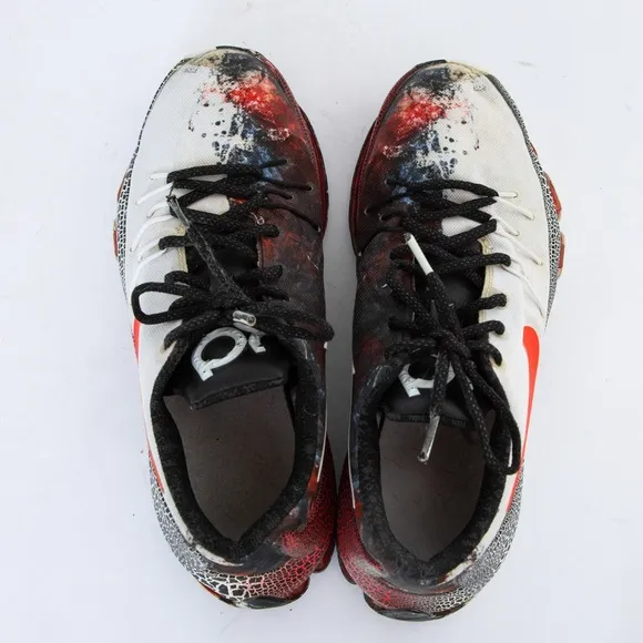 Nike KD 8 Christmas boy’s low top sneaker split design red &amp; black graphic 7Y