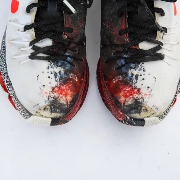 Nike KD 8 Christmas boy’s low top sneaker split design red &amp; black graphic 7Y
