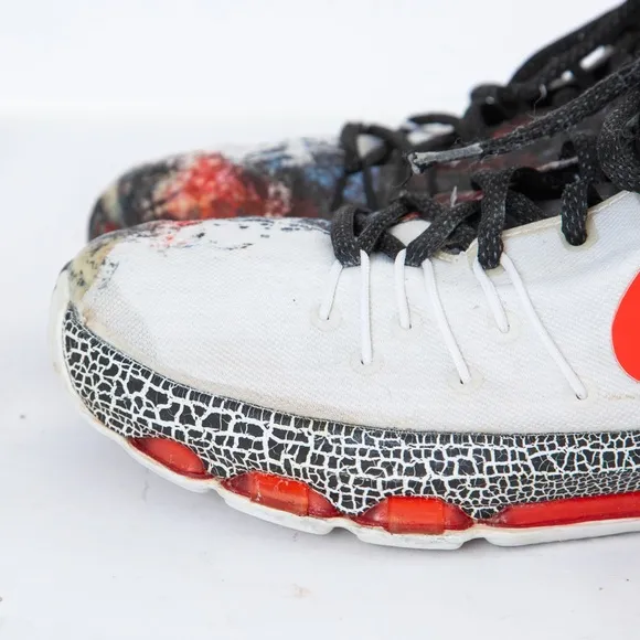 Nike KD 8 Christmas boy’s low top sneaker split design red &amp; black graphic 7Y