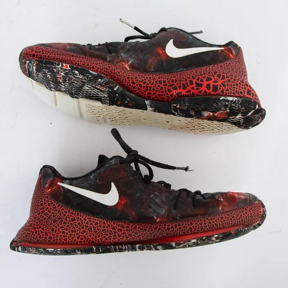 Nike KD 8 Christmas boy’s low top sneaker split design red &amp; black graphic 7Y