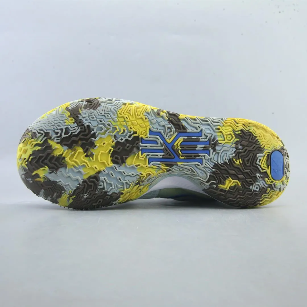 NIKE  KYRIE 4 LOW
