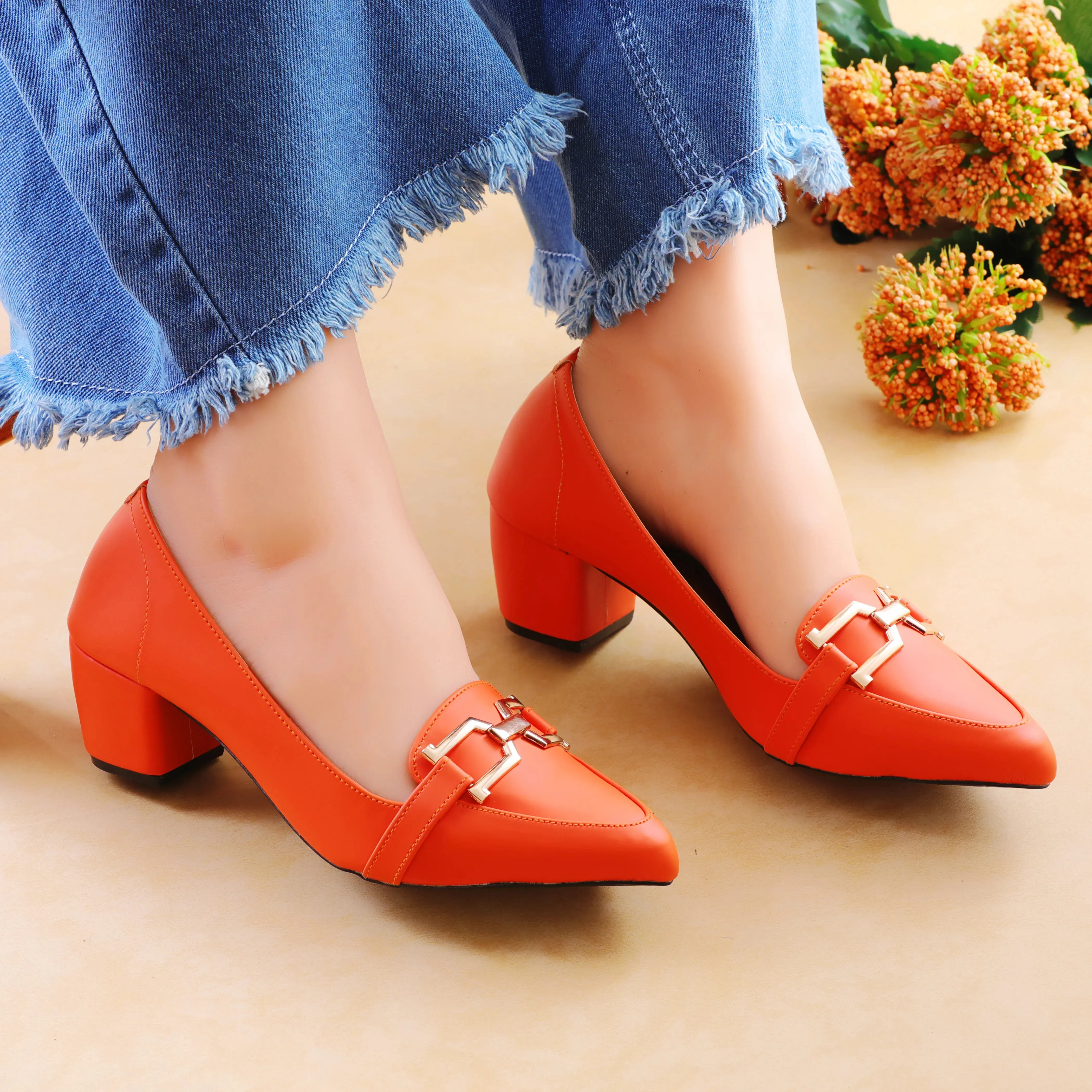 Nova Orange women court shoes