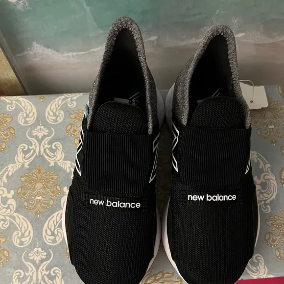 💙NWT NEW BALANCE SNEAKERS💙