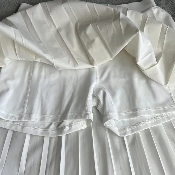 NWT Varley Newman High Rise Skort 14.5&quot; White Size Large