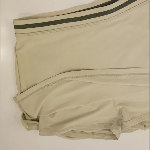 NWT WEWOREWHAT Tennis Club Mini Skort (Size Large)