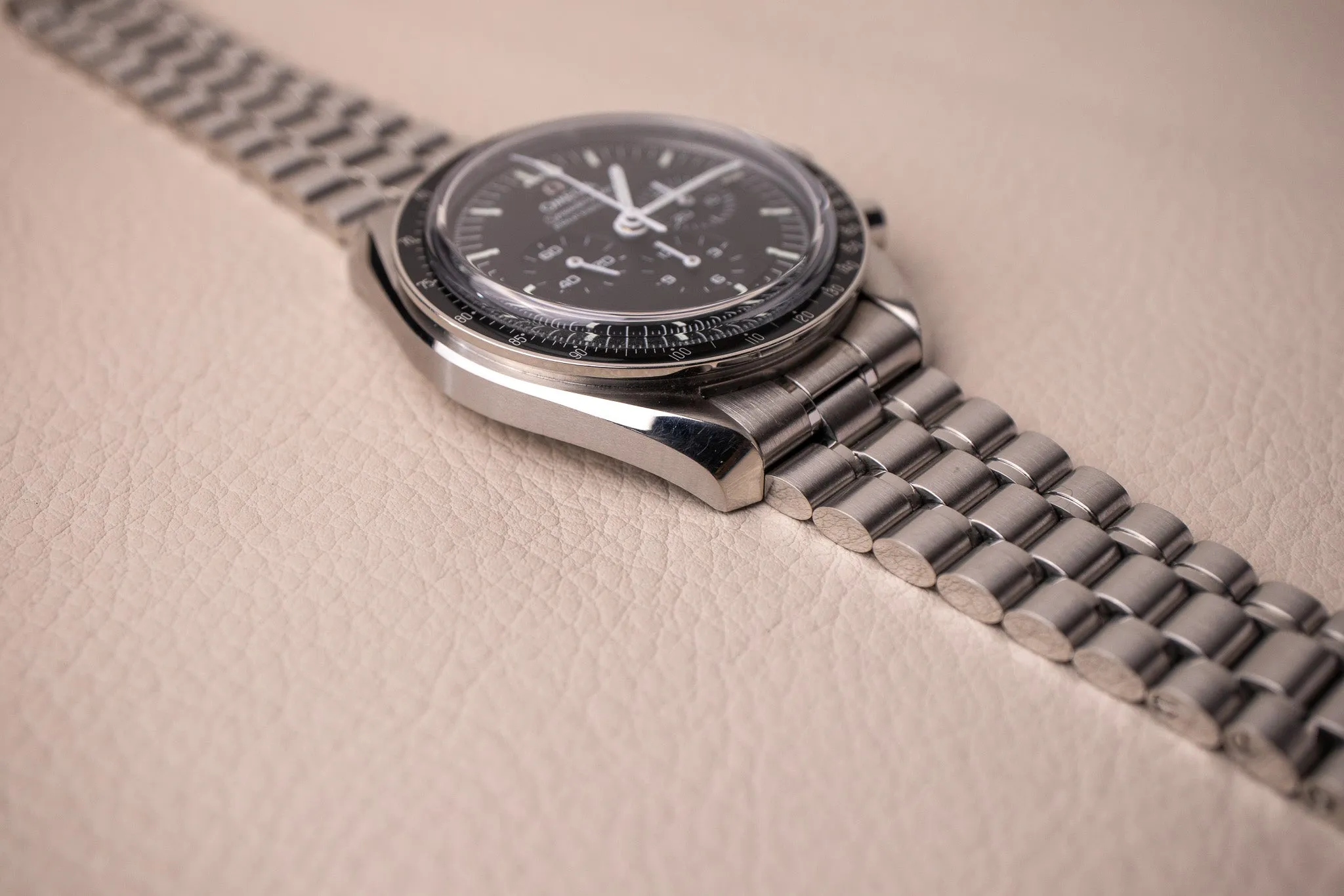 Omega Speedmaster Sapphire Sandwich 310.30.42.50.01.002