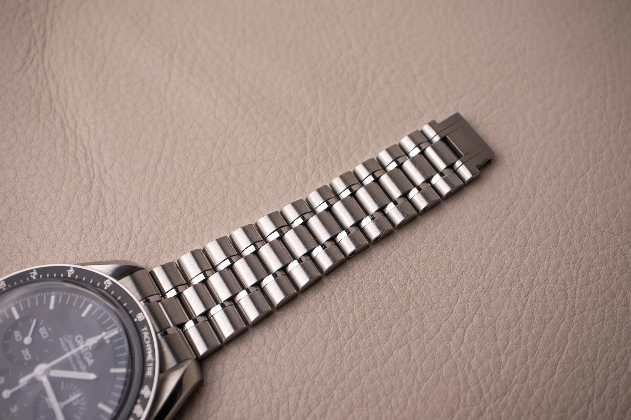 Omega Speedmaster Sapphire Sandwich 310.30.42.50.01.002