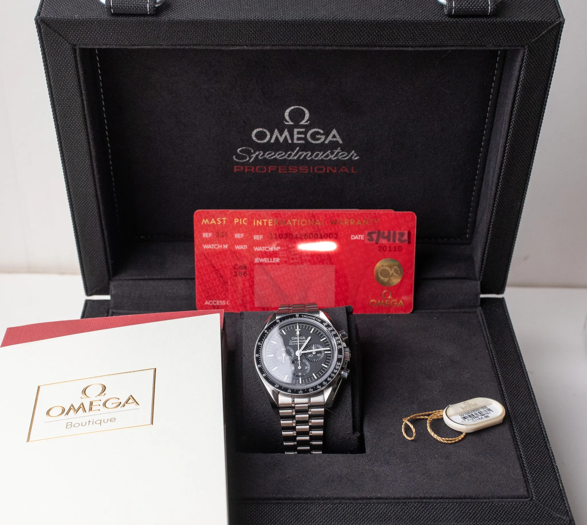 Omega Speedmaster Sapphire Sandwich 310.30.42.50.01.002
