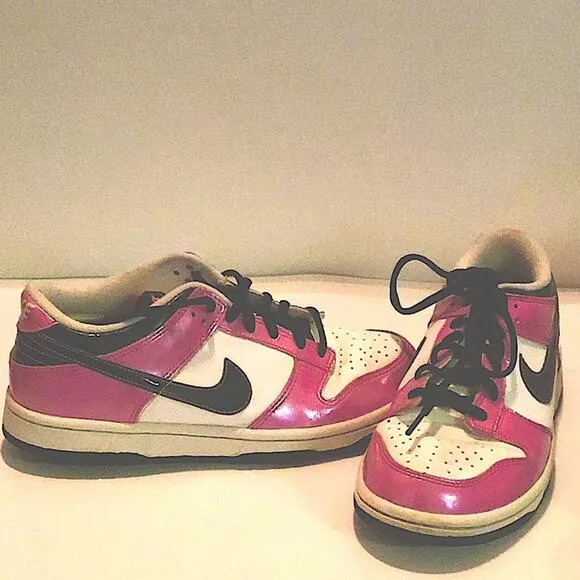 🪀REDUCED NIKE DUNK LOW SPIRIT PINK 1985 DESIGN COLLECTABLE  size 5.5 Youth