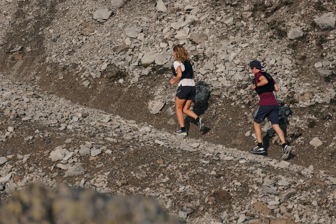 Short 2en1 de running trail longue distance homme - kiprun run ultra 900 gris
