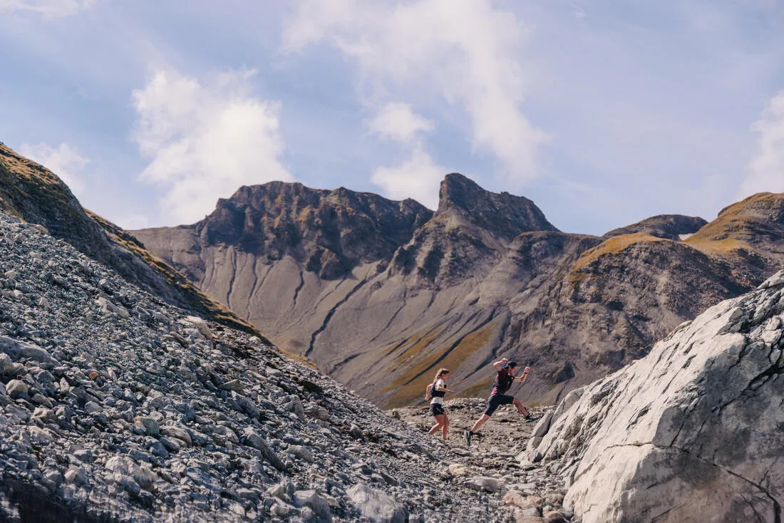 Short 2en1 de running trail longue distance homme - kiprun run ultra 900 gris