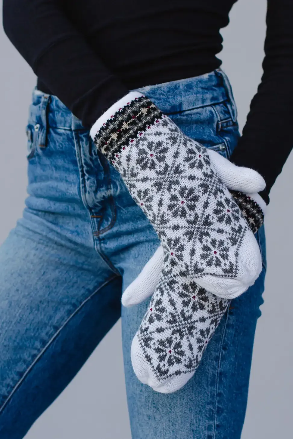 Snowflake Knit Mittens