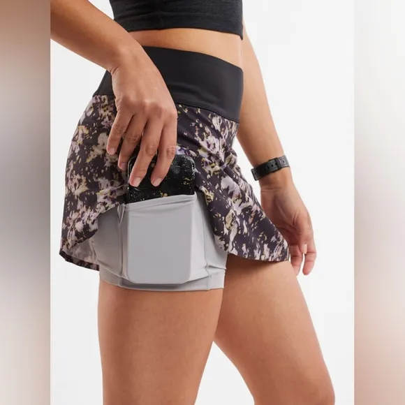 TITLE NINE | Bonded Ultralight Running Skort 13.5&quot;- Napili Print