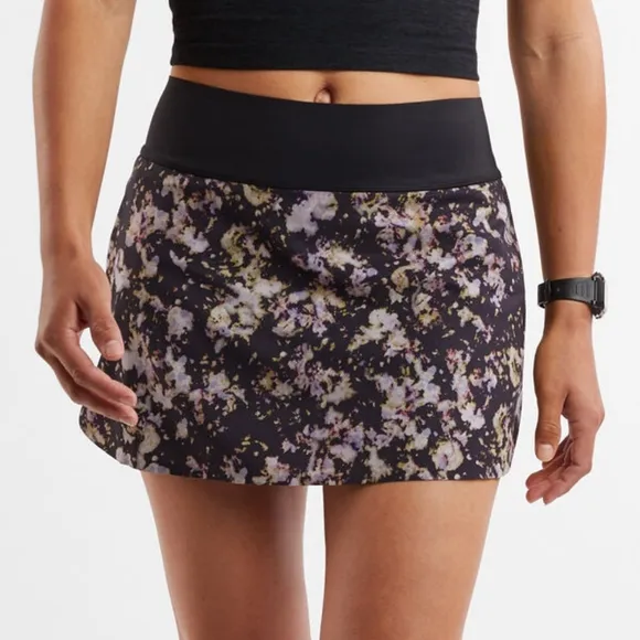 TITLE NINE | Bonded Ultralight Running Skort 13.5&quot;- Napili Print