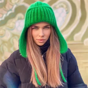 Winter Ladies Knitted Bomber Hat – Cozy Ear Protection for the Cold Season